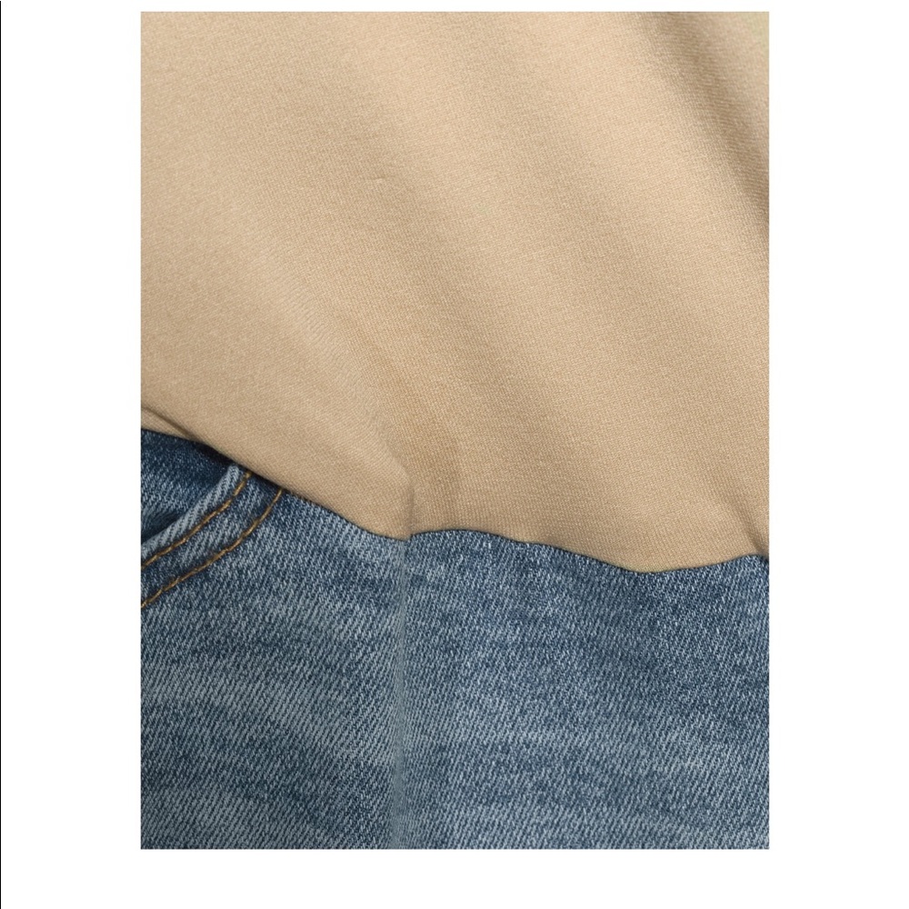 Women's Maternity Boyfriend Jeans - Picture 5 of 6